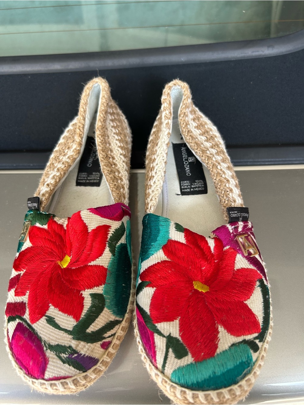 Mexico Angelozano Embroidered Floral Espadrilles - Red Multicolor